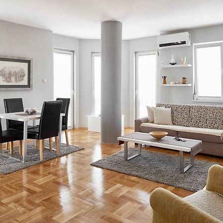 Bright Apartment Near City Center Skopje Exterior foto