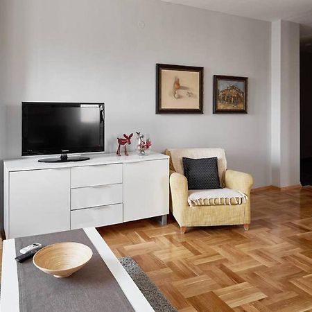 Bright Apartment Near City Center Skopje Exterior foto